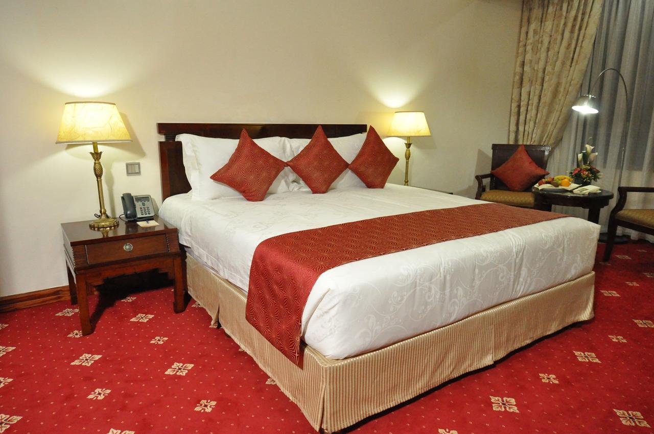 Weston Hotel Nairobi Exterior photo