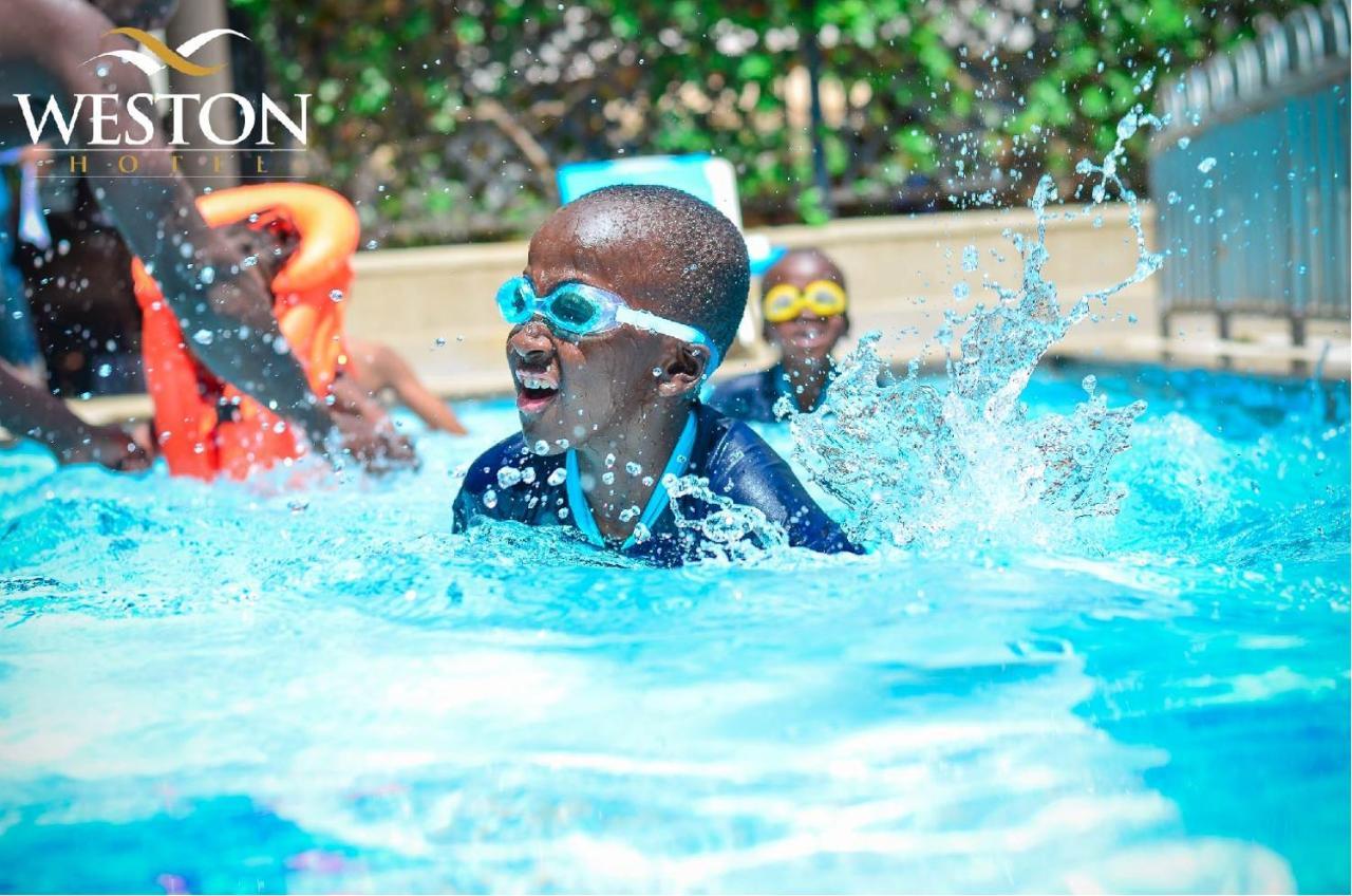 Weston Hotel Nairobi Exterior photo